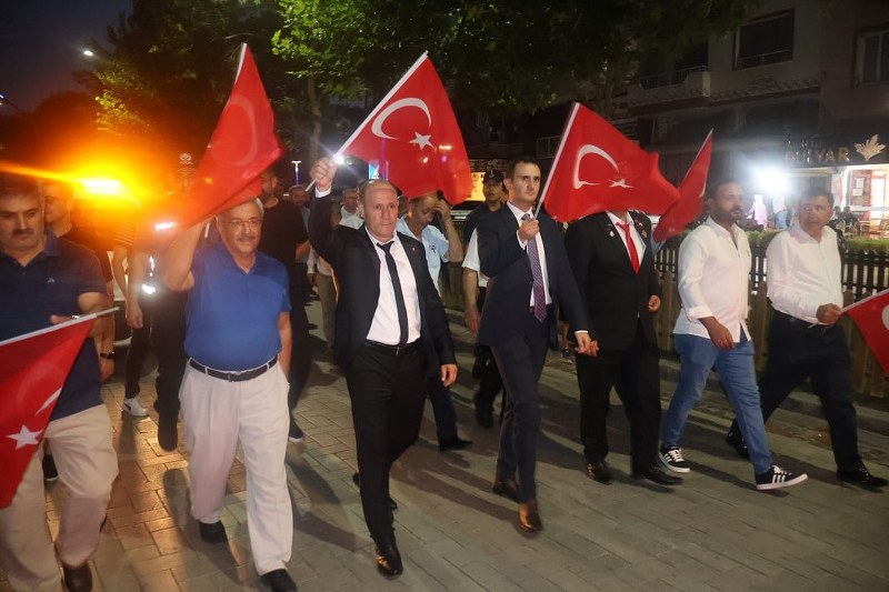 15 Temmuz Demokrasi ve Milli Birlik Günü İlçemizde Coşkuyla Kutlandı. 